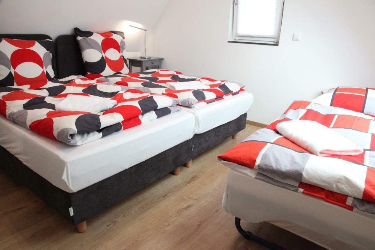 Schwaben Apartment Oberboihingen ภายนอก รูปภาพ
